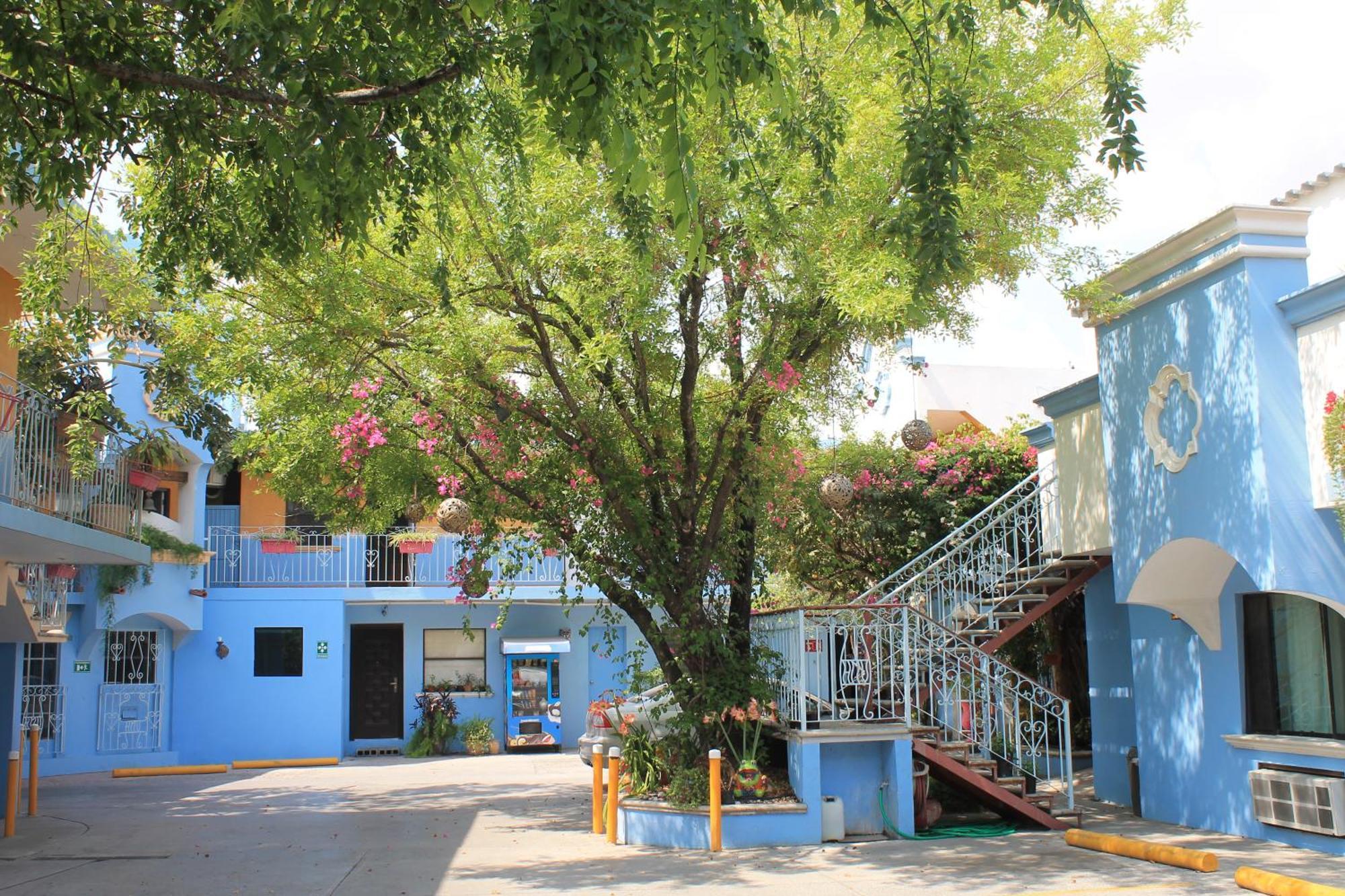 Hotel Hacienda Del Viejo Matamoros  Exteriör bild