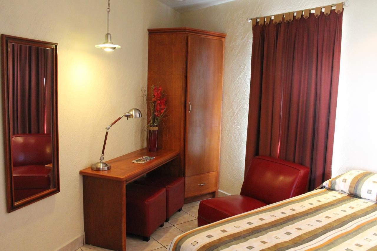 Hotel Hacienda Del Viejo Matamoros  Exteriör bild